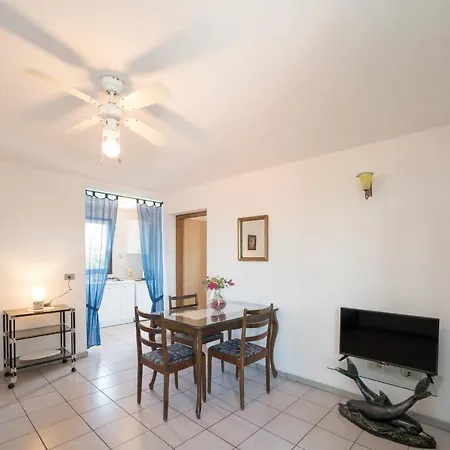 Mirjana Apartamento