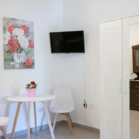 Mirjana Apartamento