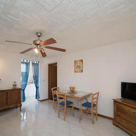 Mirjana Apartamento *