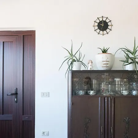 Mirjana Apartamento *